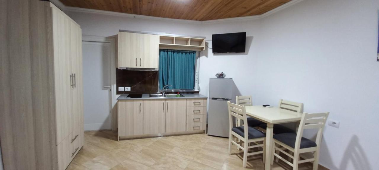 Dian'S Apartments Ksamil Exterior foto